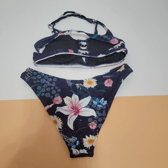 CUPSHE Women's Low Rise Cutout Criss Cross Bikini Swimsuit Set - Picture 14 of 14